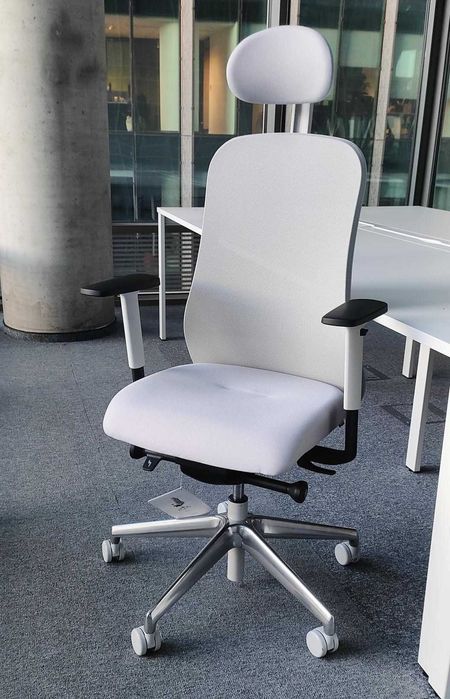 Fotel biurowy ergonomiczny Nowy Styl SOULY | Premium, NIEUŻYWANY