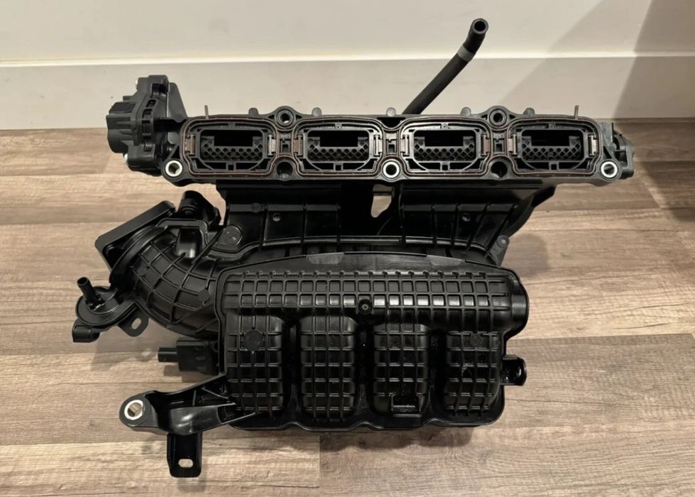 Впускний колектор Nissan rogue T33 2021-2023