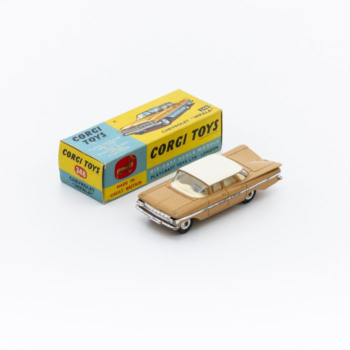 Brinquedos - Corgi Toys Chevrolet 248 Impala