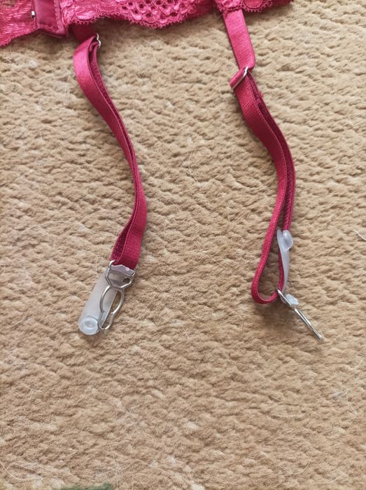 кружевной пояс для чулок темно-розового цвета Avidlove размер S