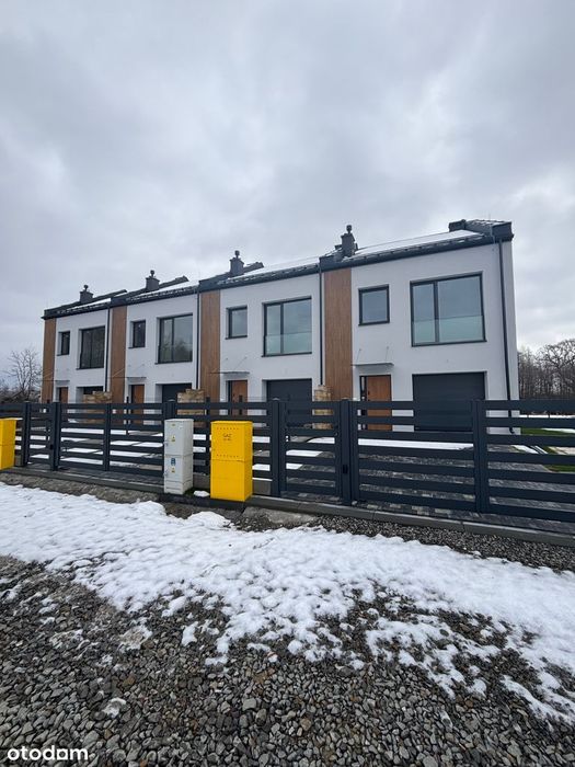 Nowoczesne domy w zabudowie szeregowej Zakątek Klonowa