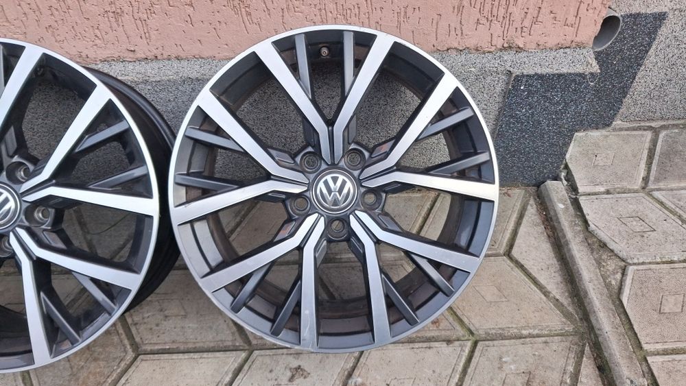 Оригінальні диски титани VW Tiguan Passat 5/112r17 vag