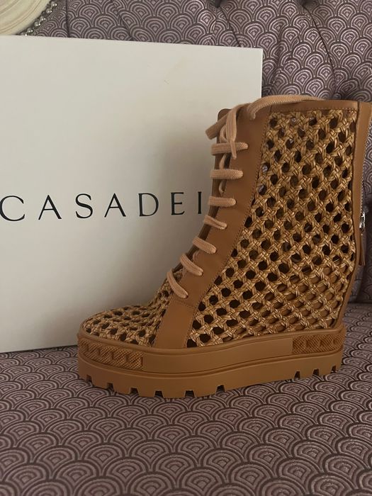 Ботільйони, черевички, чобітки Casadei 38,5 нові