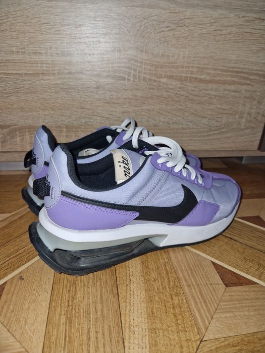 Продам женские оригинал кросовки nike