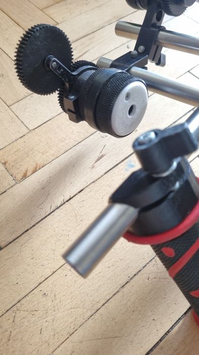 Універсальний плечовий упор