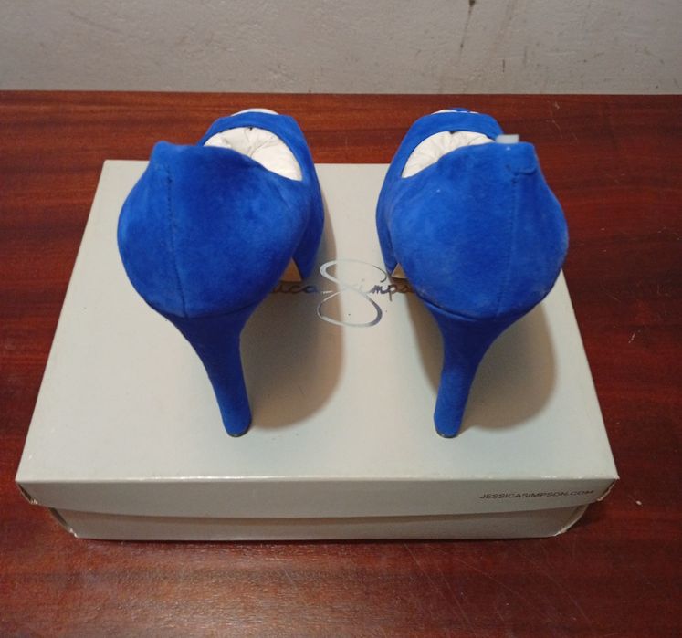 Sapatos Azuis marca Jéssica Simpson