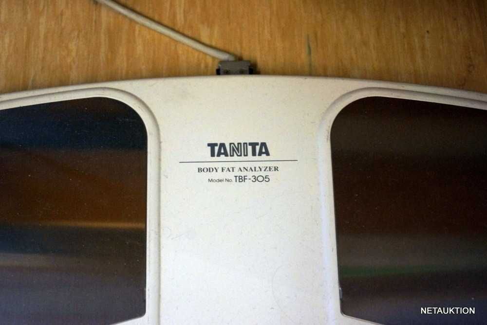 Balança Analisadora de Gordura Corporal TANITA TBF-305