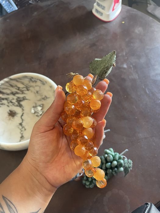 Conjunto de uvas vintage chinesas com taça