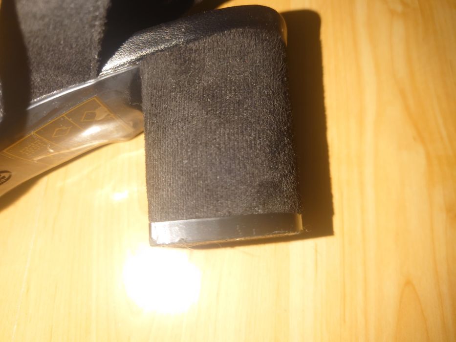 Buty na obcasie Vinceza R.40