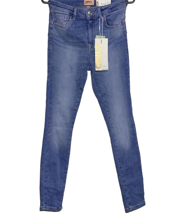 Джинси жіночі