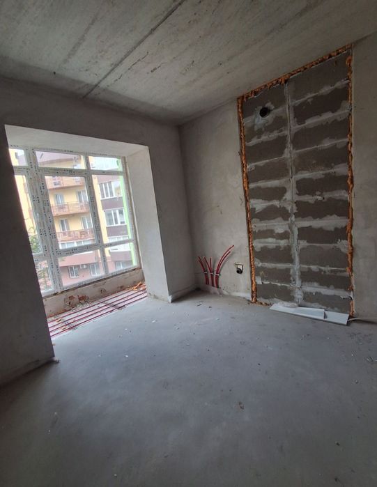 Маленька 2кім. 43.6м2 + 30% РЕМОНТУ, можна під Сертифікат!
Маленька