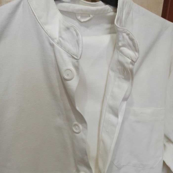 Biała odzież do pracy bluza i spodnie meska