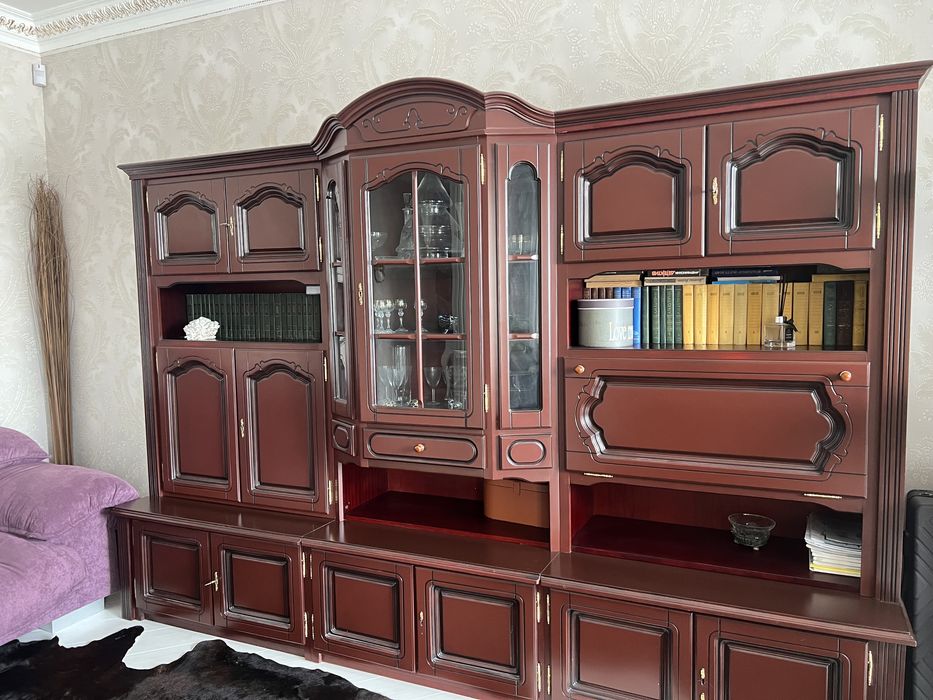 Стенка в кабинет дерево