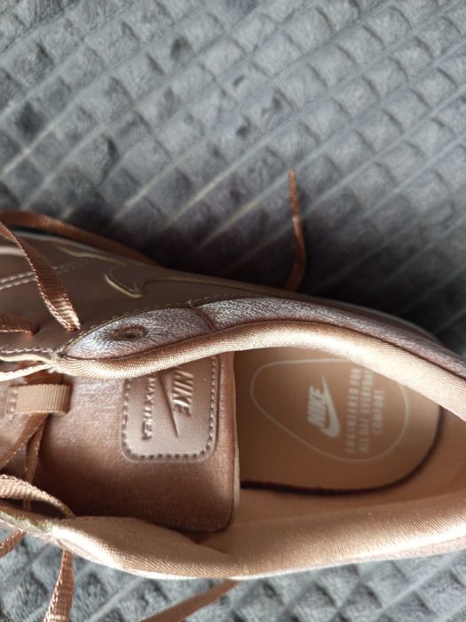 Кросівки жіночі NlKE( 27,5)