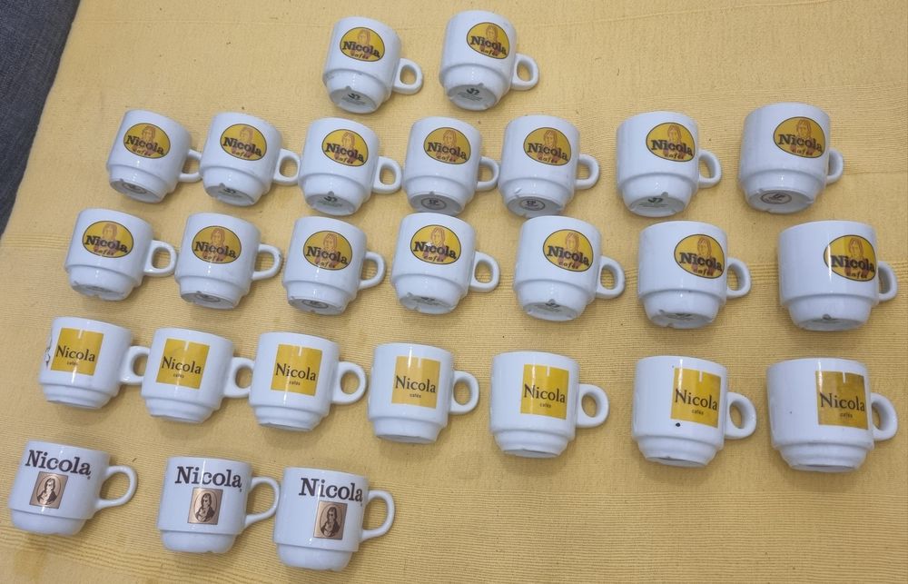 Várias Chavenas de Café Antigas ver fotos valor cada