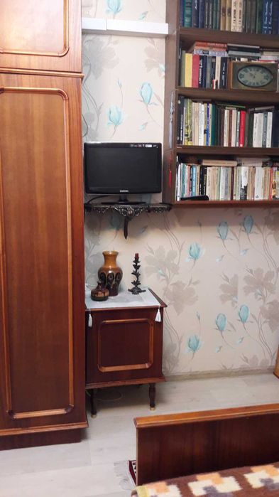 Здам в оренду кімнату по вул. Приозерна довгостроково