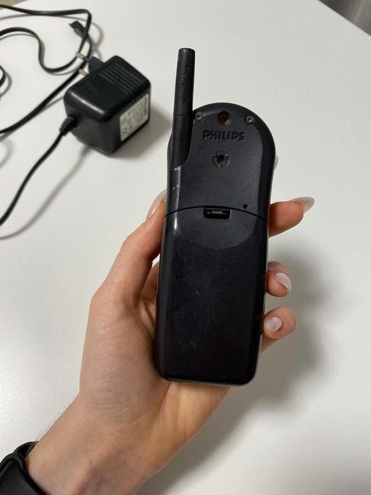 Кнопочный телефон ретро Philips savvy vogue