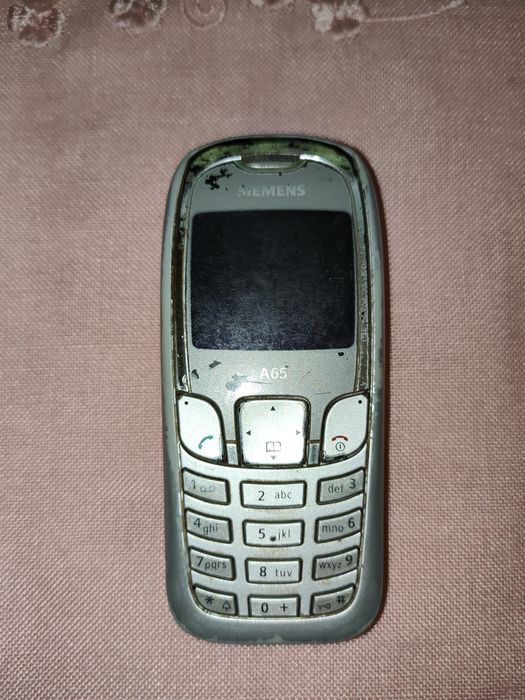 Телефон Siemens A65 цветной с зарядкой