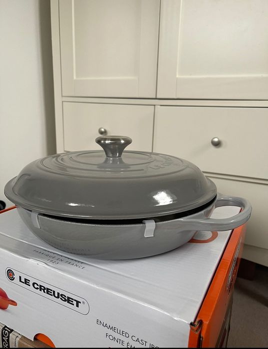 Le Creuset Сковорода-жаровня чавунна 30 см, Mist Grey