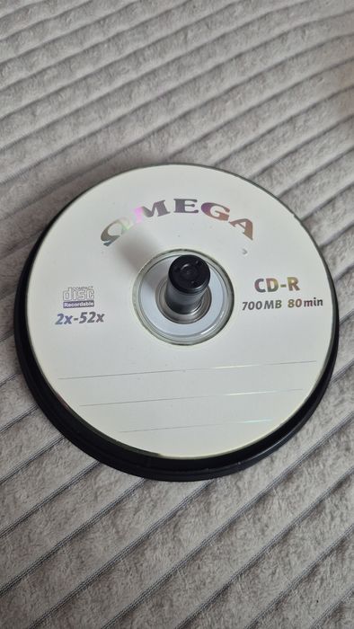 Płyty CD czyste w opakowaniu