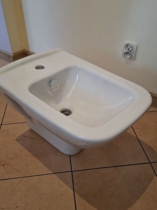 Bidet nowy oddam