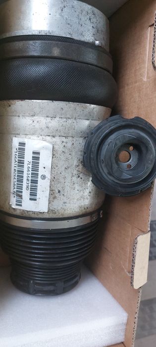 Пнєвмоподушка toureg (передня ліва)