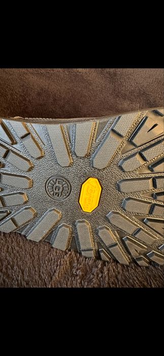Ugg classic mini reflective