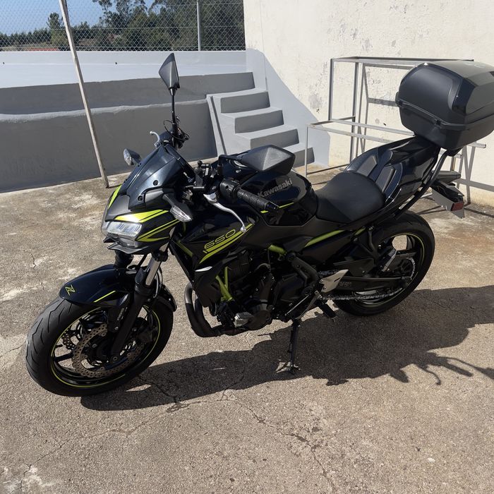 Kawasaki     Z650