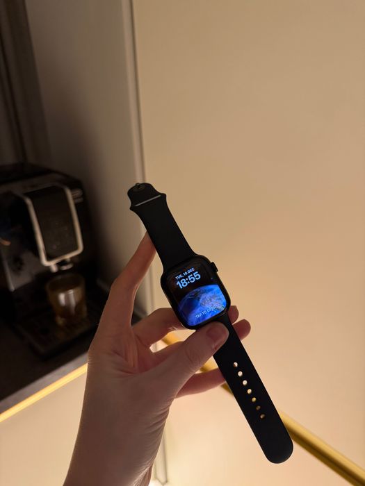 Продам Apple Watch Series 7