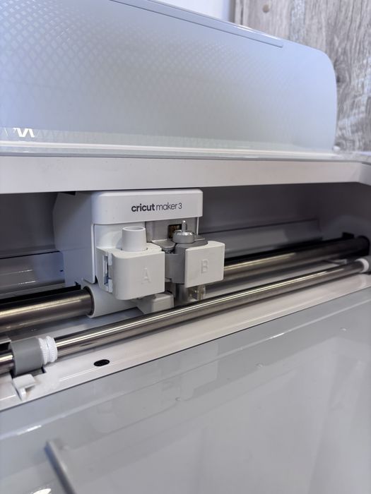 Плотер Cricut maker 3