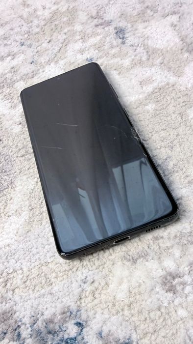 Продам Samsung Galaxy S21 Ultra 16/512