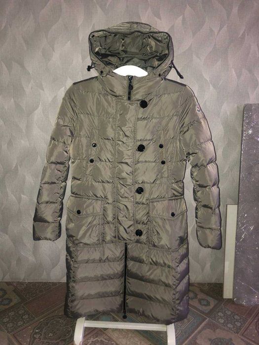 куртка-пуховик Moncler Genevrier