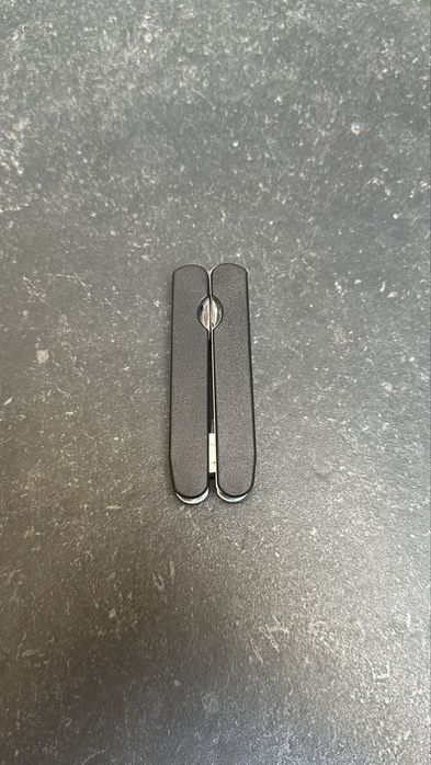 Kieszonkowy multitool / szczypce wielofunkcyjne czarne z narzędziami