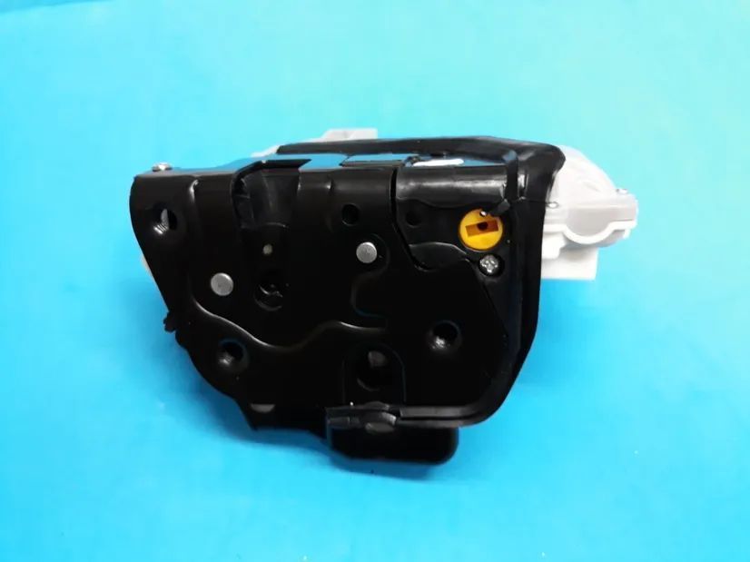 Fecho fechadura eléctrica Audi A3, A4, A6, A8 e Seat  NOVAS
