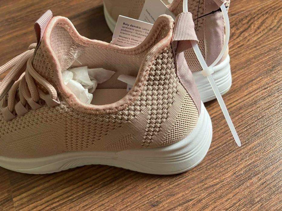 Cleve damskie buty sportowe nowe lekkie wygodne 38 różowe