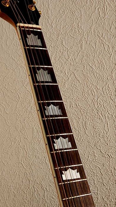 Ibanez Concord 698 (pre-lawsuit клон Gibson J200, 70-ті роки)