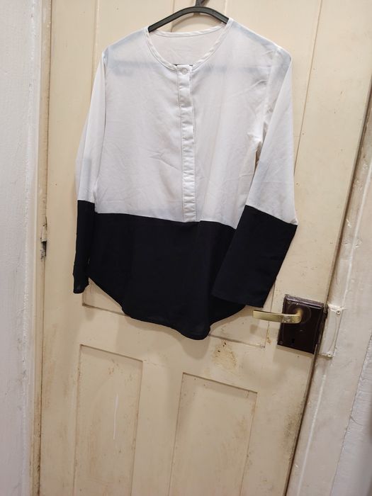 5€ blusa tamanho 36 entrego em rio tinto ou envio CTT