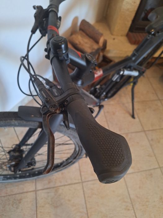 Bicicleta CUBE Trekking / Cidade – Shimano Deore – Travões Hidráulicos – 28”