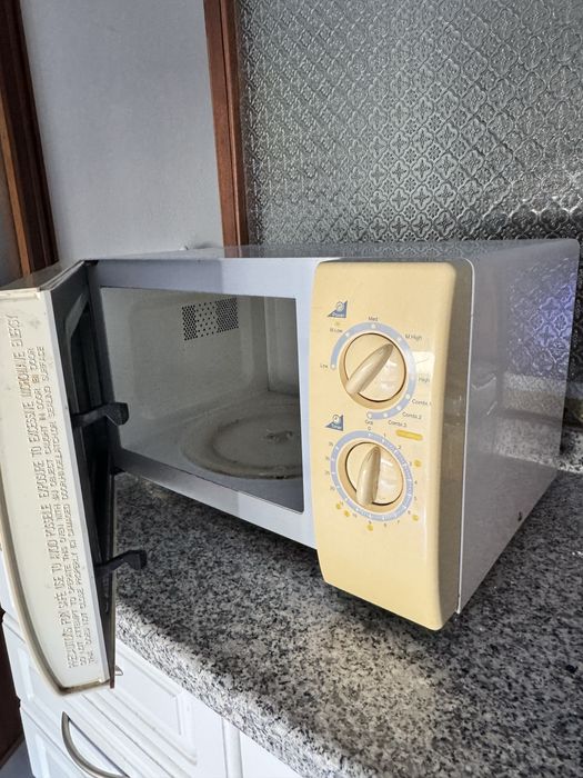 Vendo microondas a funcionar perfeitamente