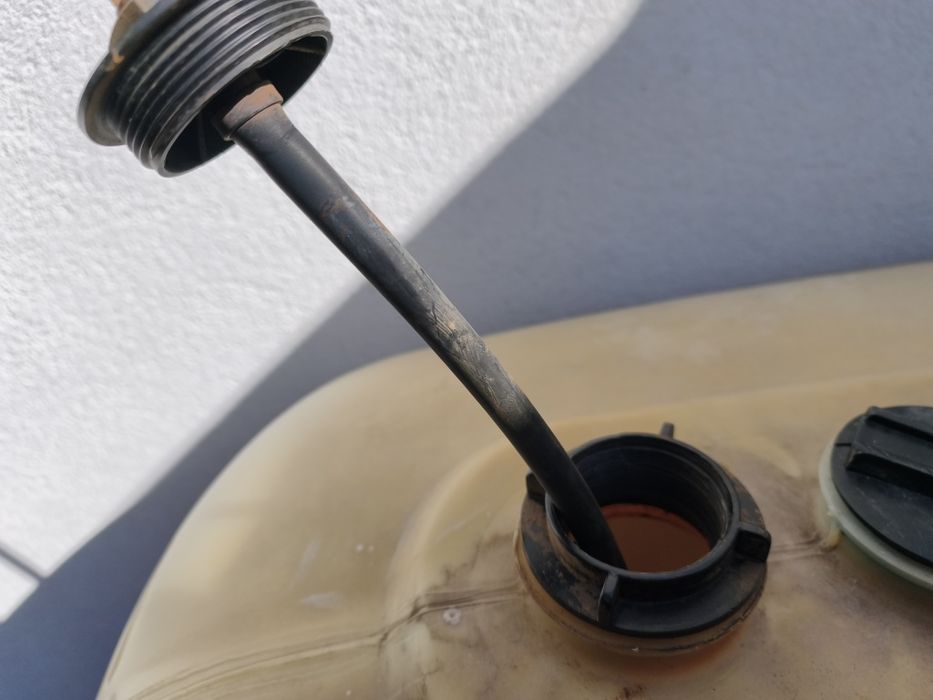 Depósito de 1000 litros Schutz Eurotank Gasóleo ou Agua