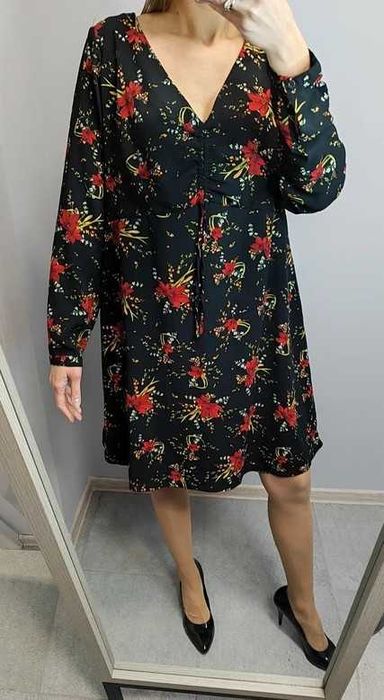 Janina 44 46 3XL 2XL sukienka czarna w kwiaty dekolt V długi rękaw