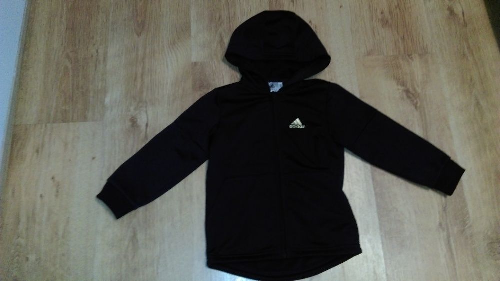 Sprzedam dres Adidas rozmiar 98