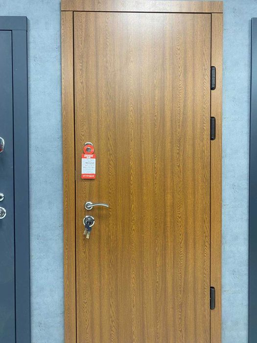 Вхідні двері для квартири метал 2мм блок2130х870 мм,розпродаж залишків