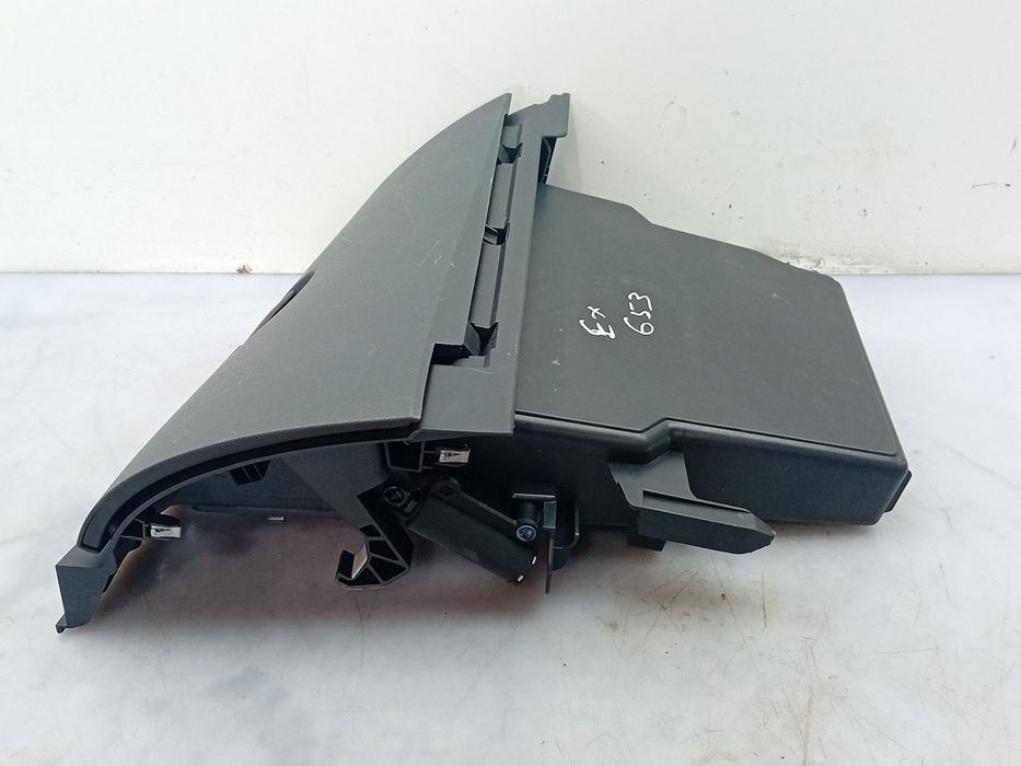 Porta luvas RENAULT Megane III Grandtour (KZ0/1)