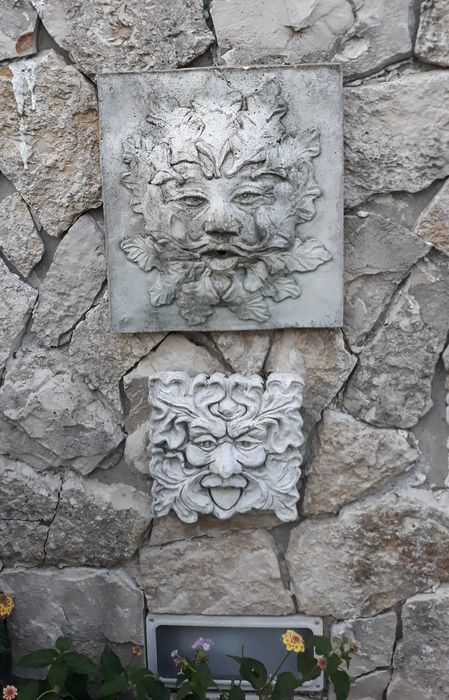 estatuetas de exterior ou interior