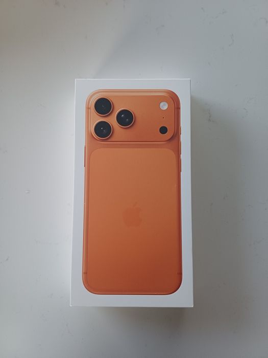 Iphone 17 Pro Max 256 GB Cosmig  Orange