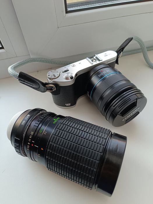 Фотоапарат беззеркалка Samsung NX 300