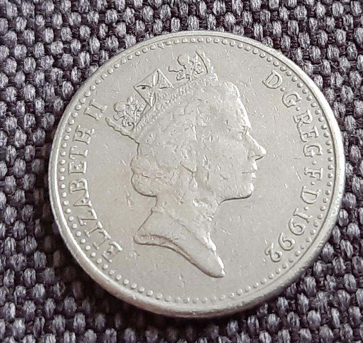 10 пенсов 1992 250 грн