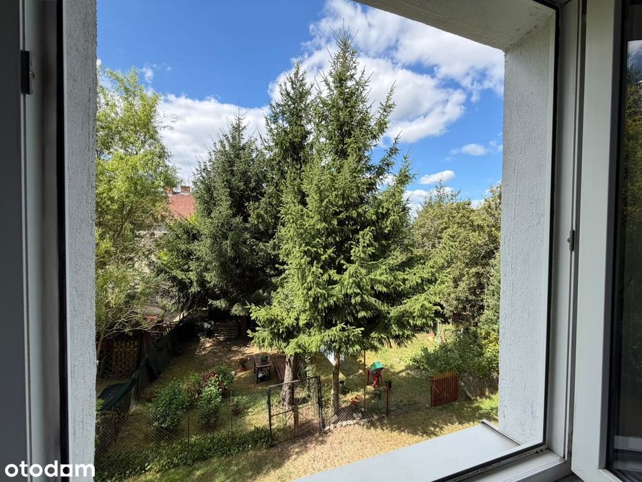 67 m² | 3 pokoje | jasne i dwustronne | I piętro | kameralnie | zieleń