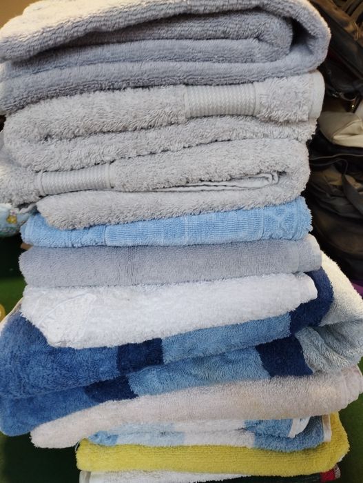 Ręczniki pościel prześcieradła obrusy